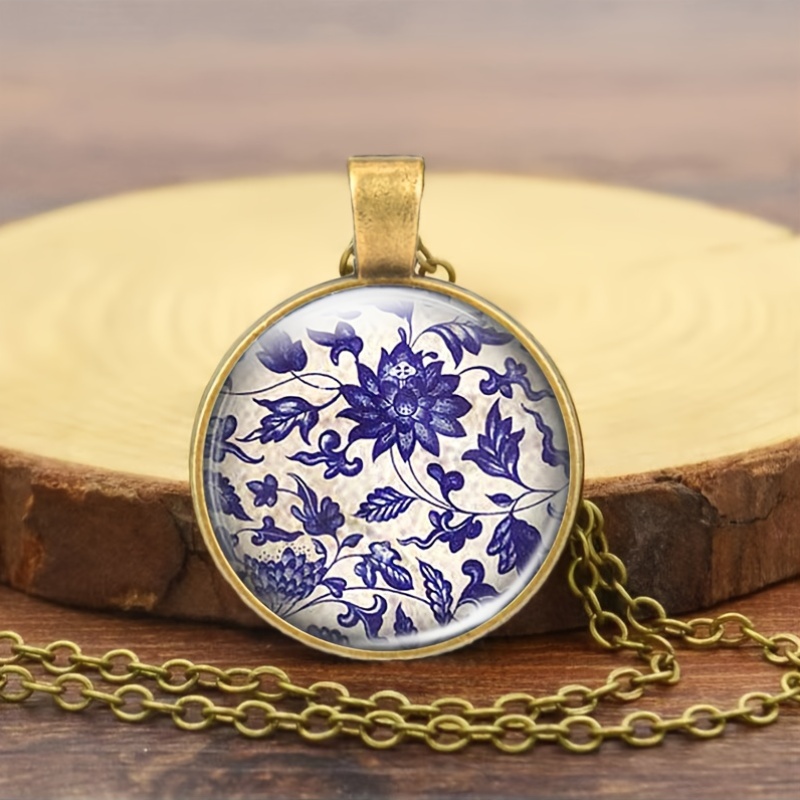 Brown Metal Round Face Glass Inlay Classic Chain Necklace